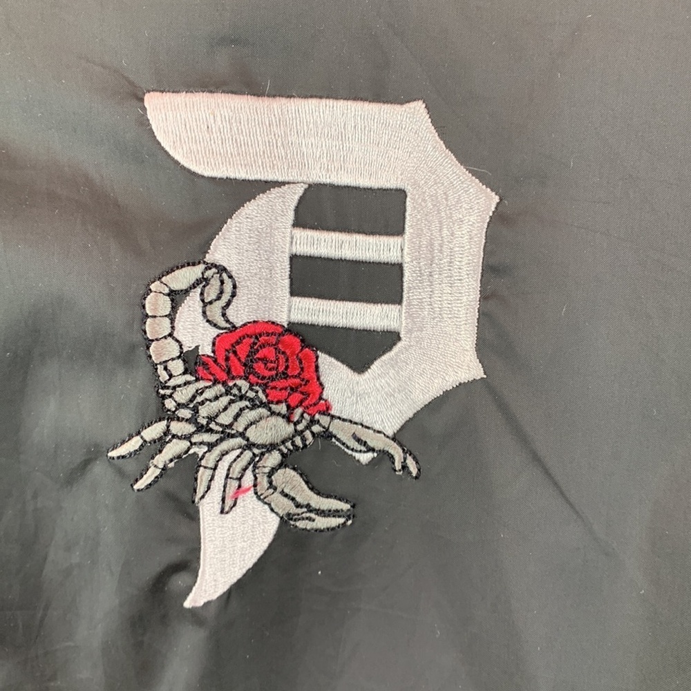 Primitive Scorpion Men’s Skateboard Jacket - Picture 4 of 7